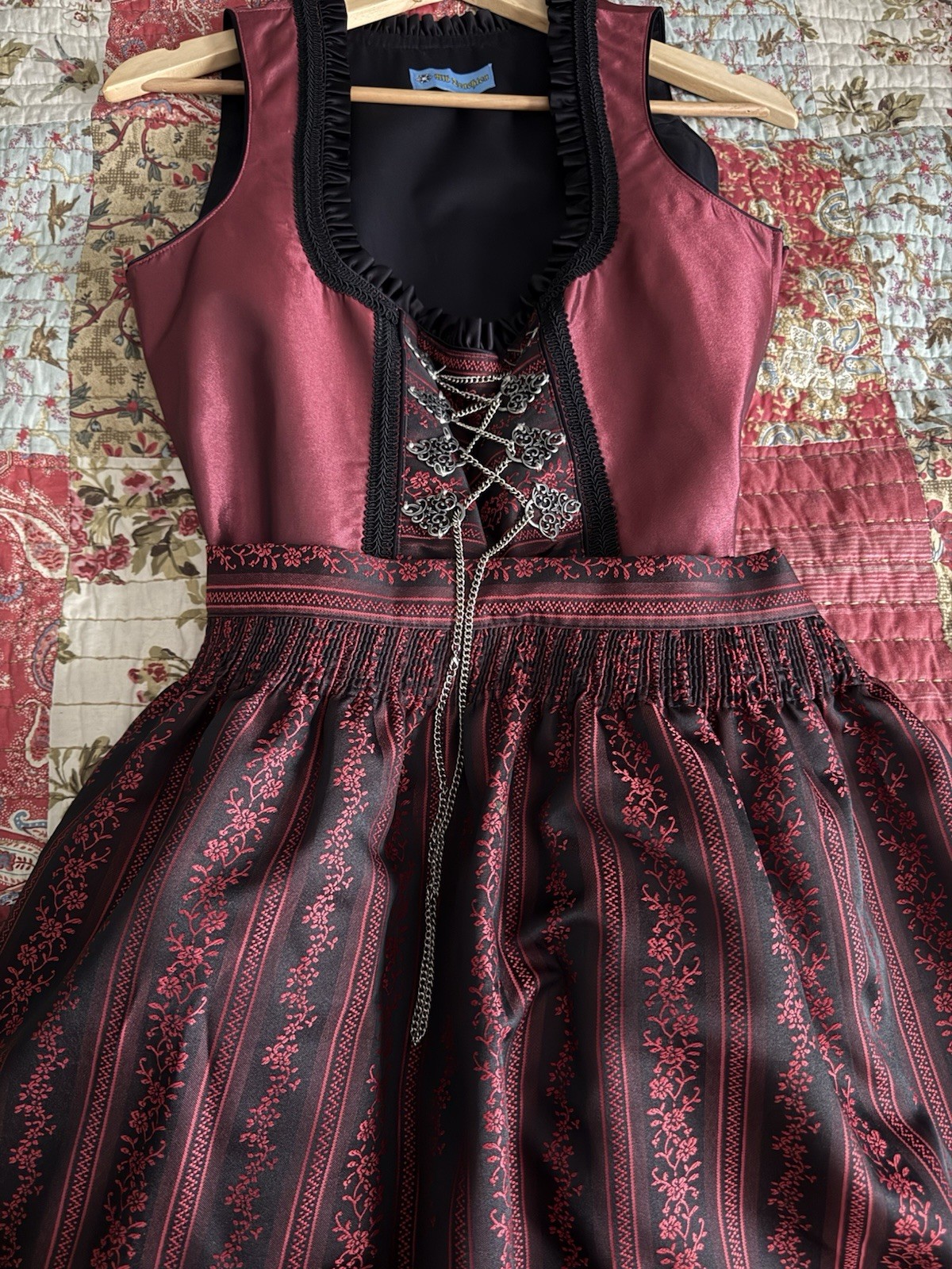 Dirndl Trachten Oktoberfest Dress Apron Medium Size 40 Beautiful Details