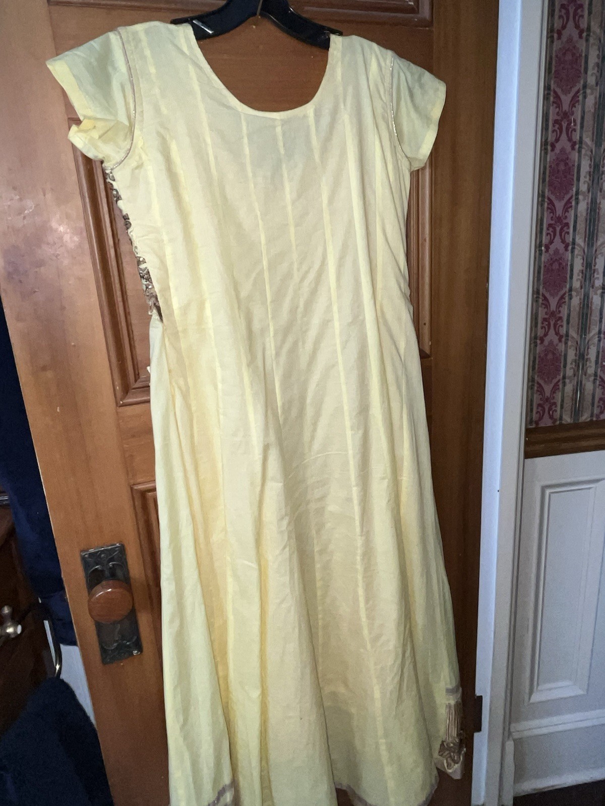 Indian BOLLYWOOD STYLE Yellow/Gold Embroidery Beads Appliqué Party Dress/Costume