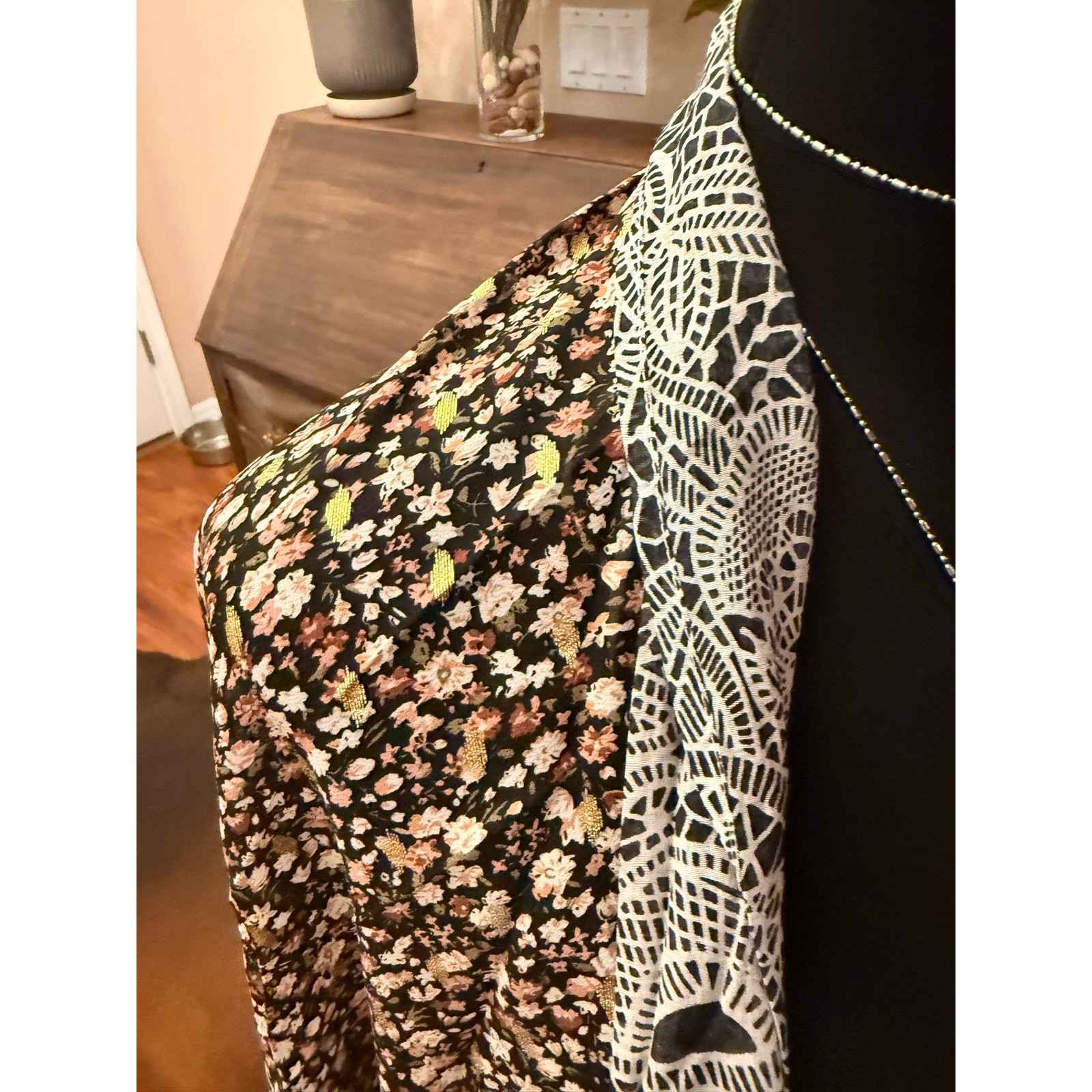 NWT, Umgee Mixed Floral Kimono Cardigan – Size M/L –