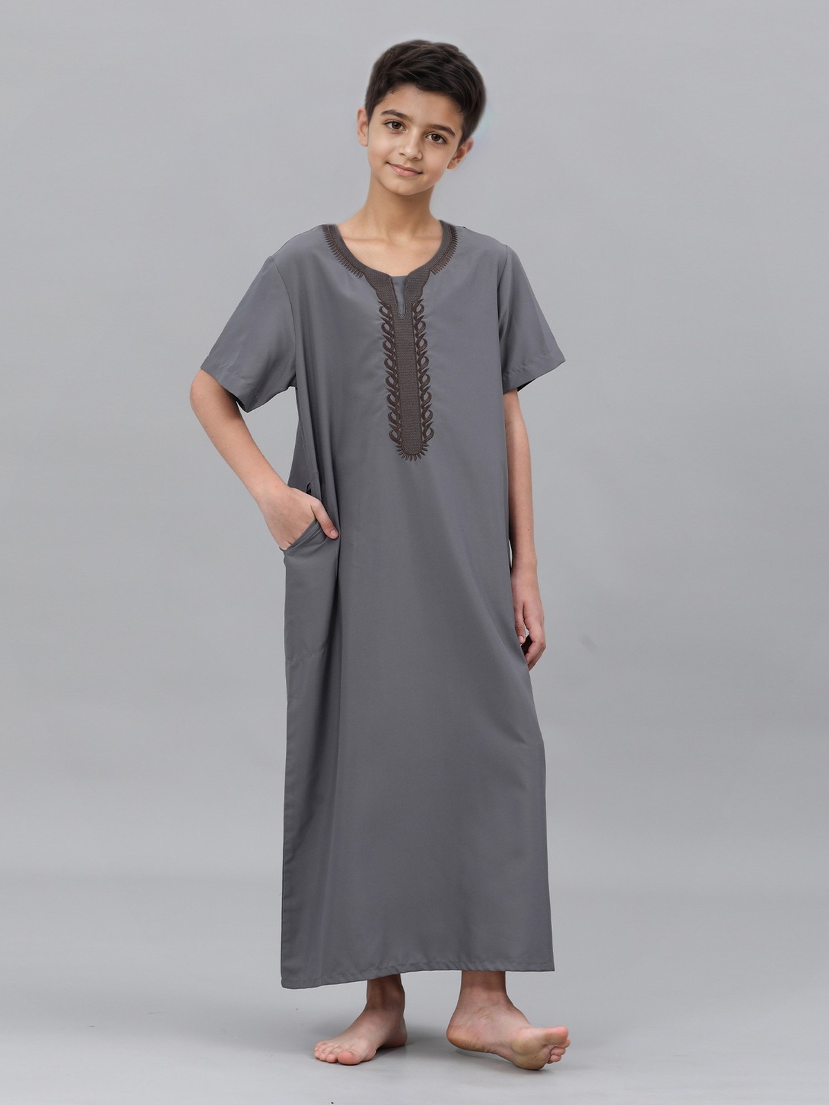 Saudi Loose Long Dress Muslim Boys Embroidered Dishdasha Kaftan Jubba Thoub Arab