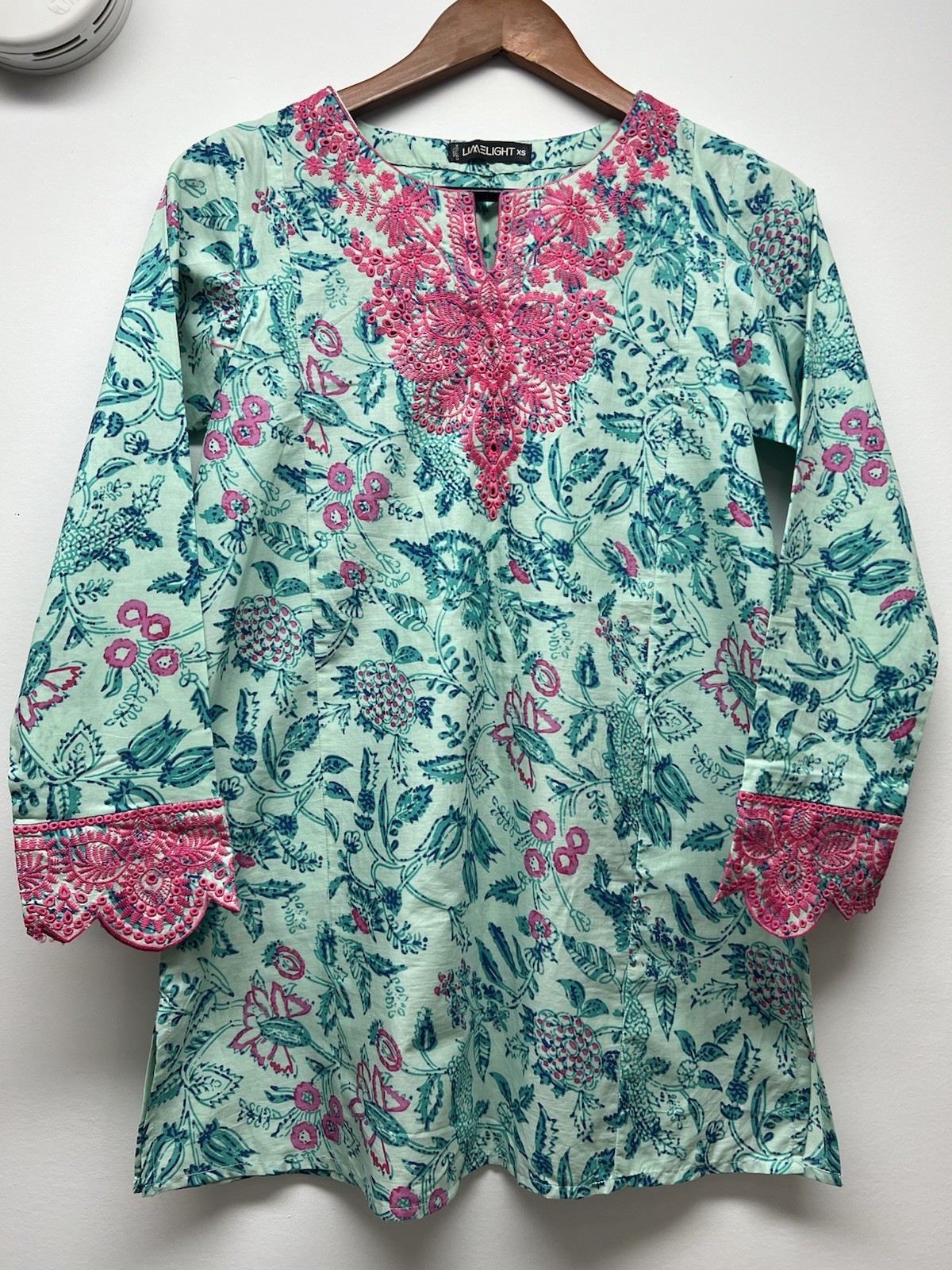 Pakistani Embroidered Cotton Shirt.Embroidered Long Sleeves Size X Small.