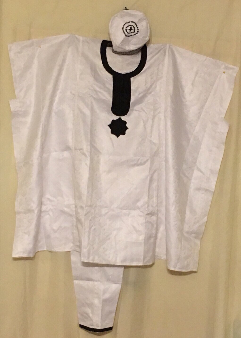 AFRICAN DANSHIKI 3pc Traditional Men EMBROIDERY Black On White Guinea Brocade