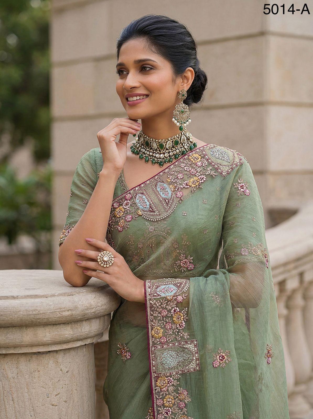 STEPNSHOP PREMIUM SAREE WEDDING WEAR WITH THREAD & ZARI WORK 22573