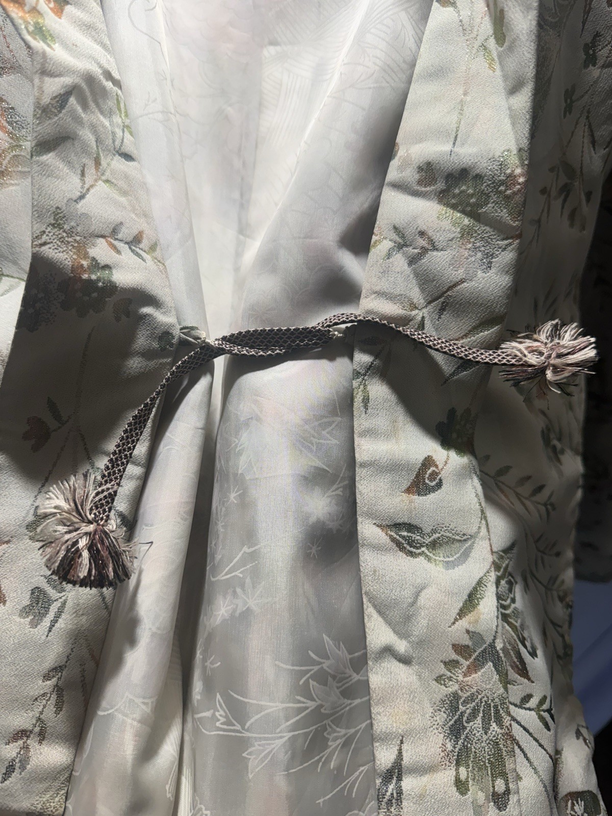 Women’s Silk Kimono, Japanese Style, Floral Pattern, Beige, One Size