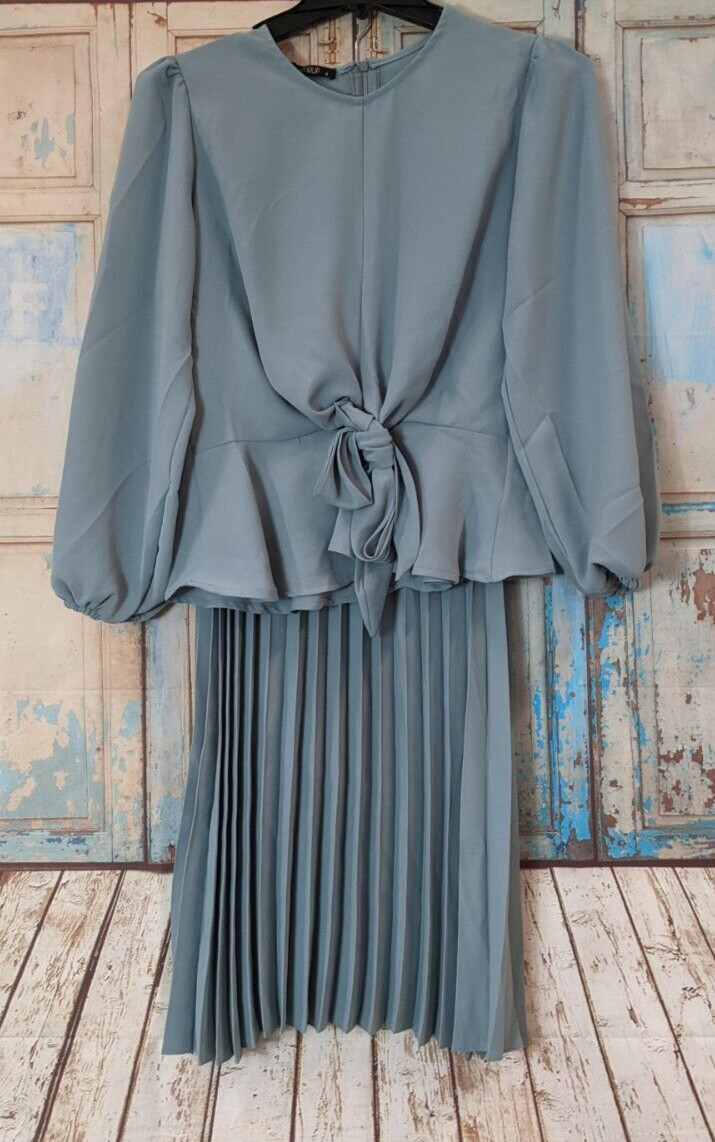 Shrup Womens Size Small Blue Modern Islamic Pleated Skirt Suit Dress 2 Piece