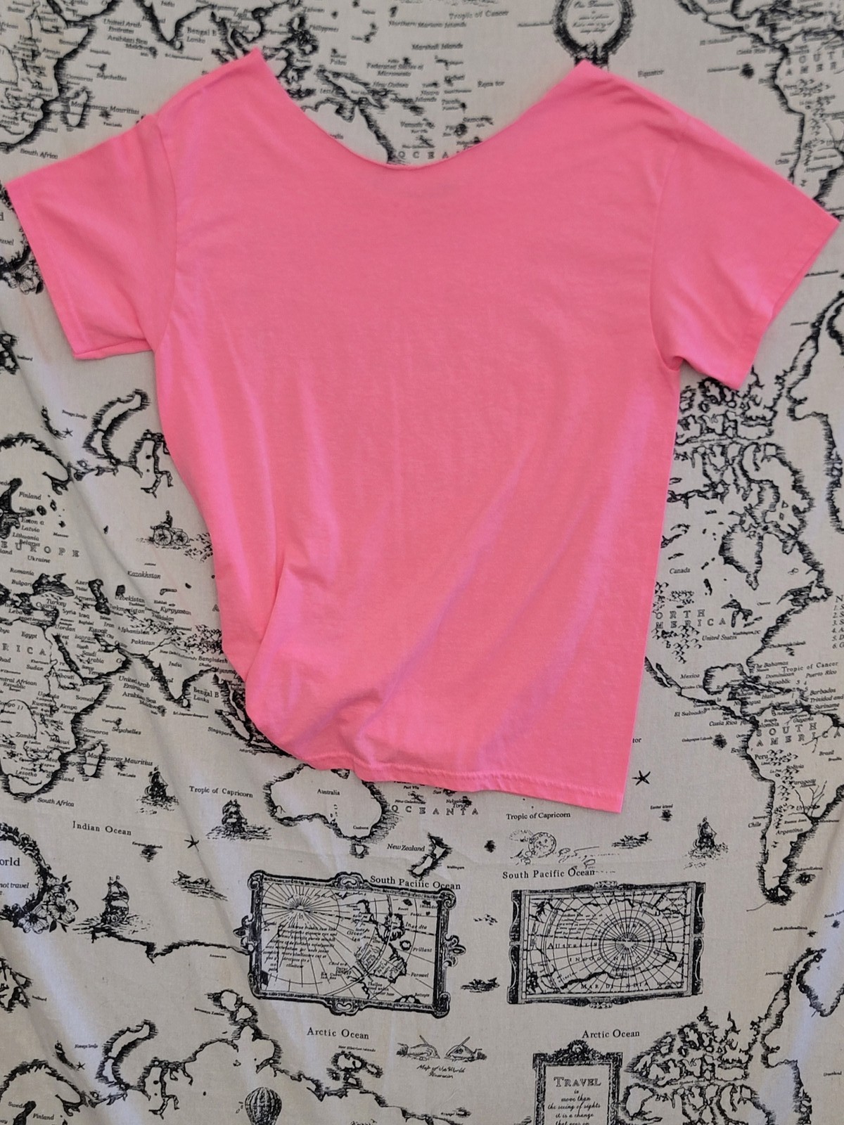 Women’s Pink Short Sleeve T-Shirt Crew Neck Knot Detail – Used – Good