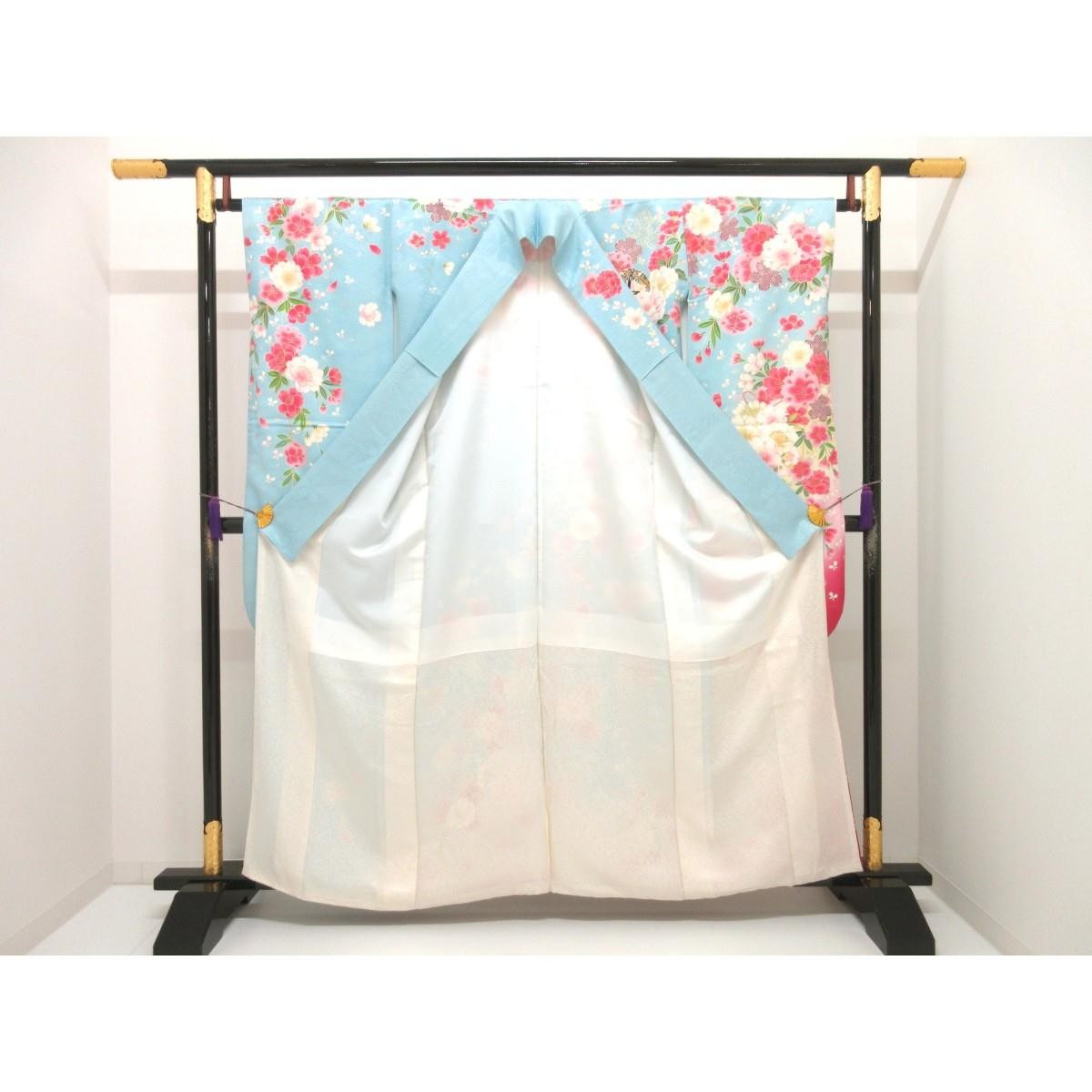 Authentic Japanese Kimono, Yuzen dyeing with gold leaf and embroidery, gradi…