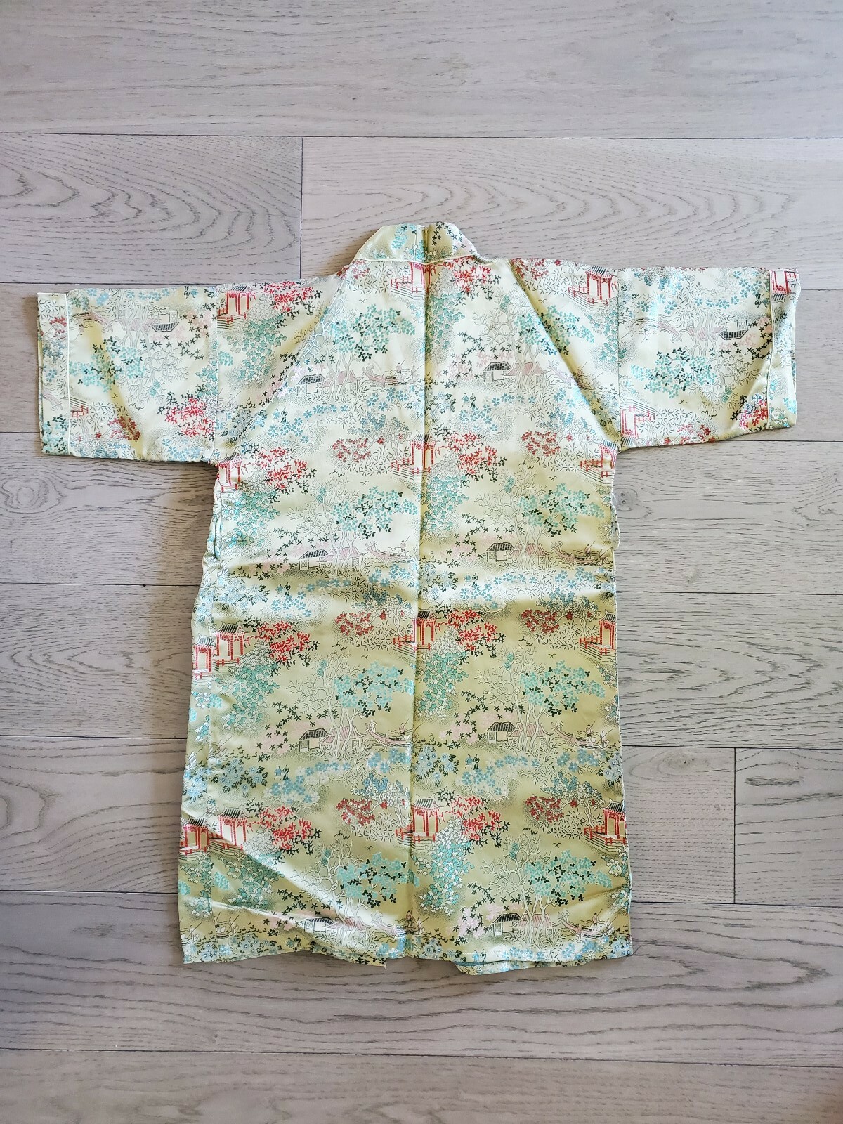 Peony Brand Child’s Jacket Shanghai China; Gold Brocade; Sz 6; Mint Condition