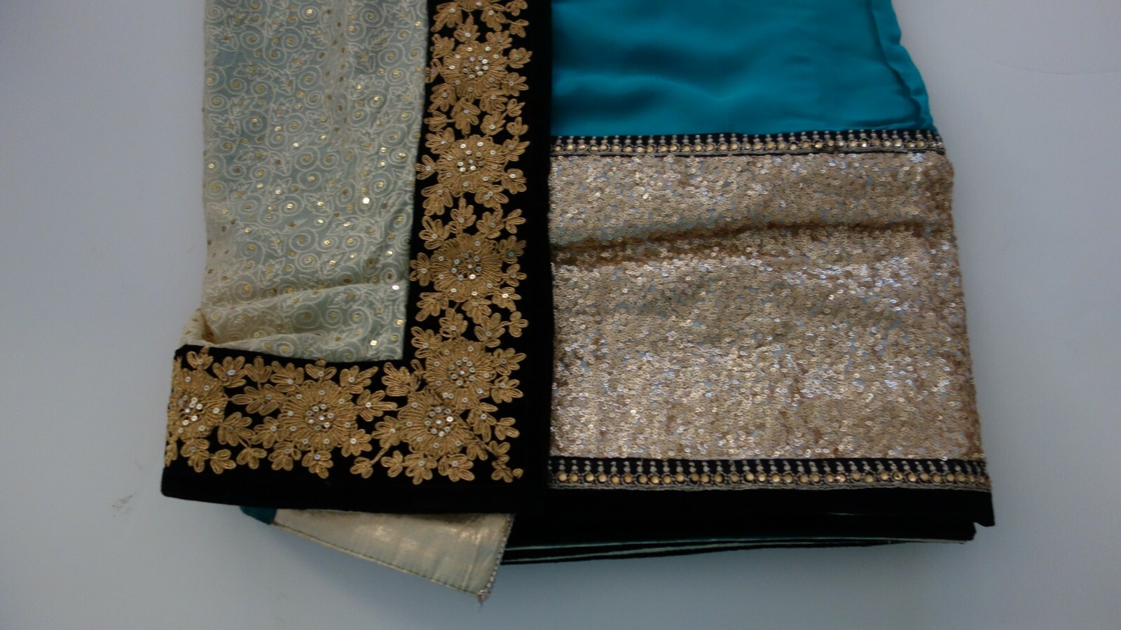 Beautiful Multi-Color Sari and Blouse w/Gold Work/Sequence New