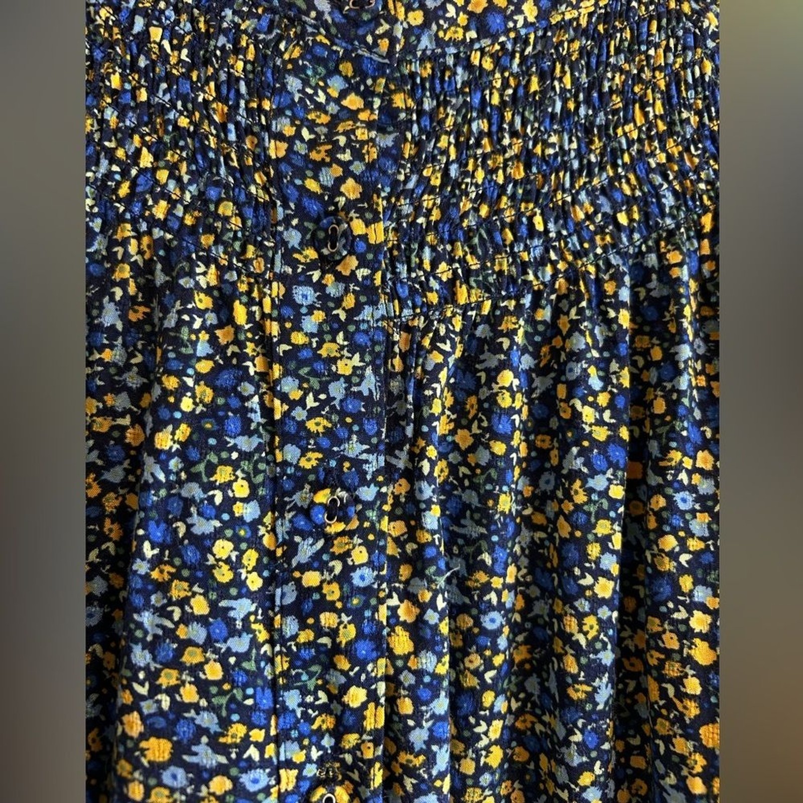 Croft & Barrow women Blue and Yellow Floral Top long sleeeve.