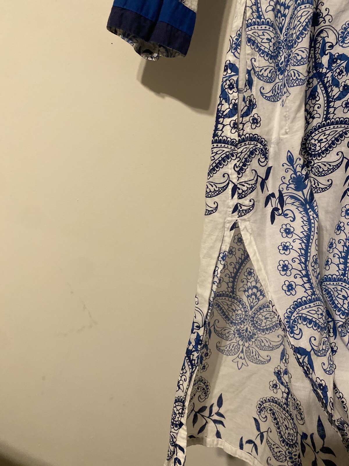 The Westside Blue Paisley Indian Kurta Tunic Mother Of Pearl Button 100% Cotton