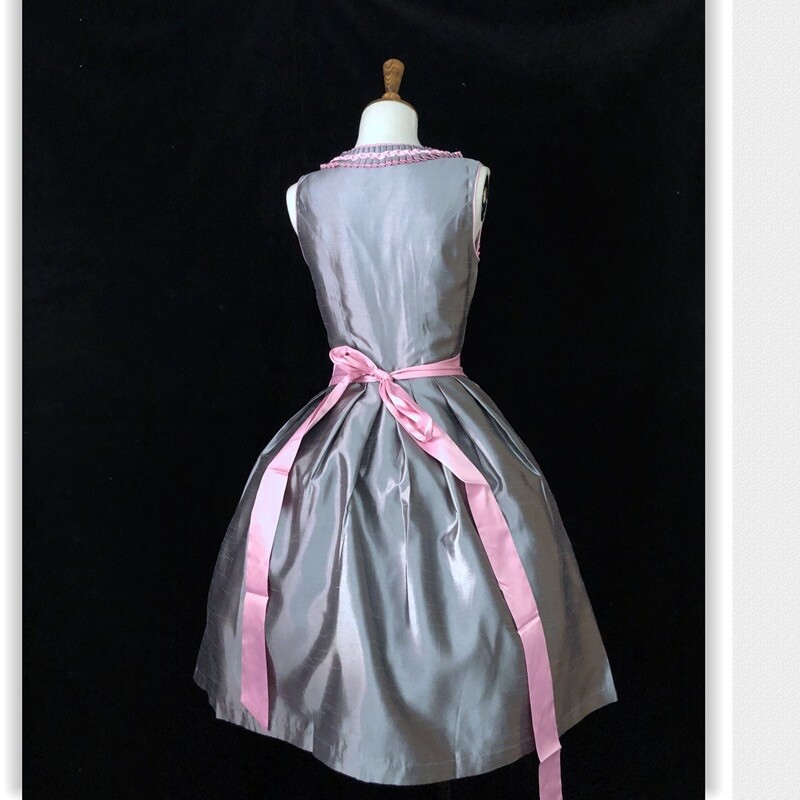 Gray Pink Dirndl Oktoberfest Lace Up Dress Size 34 Ruffle Plaid Apron Beer F96