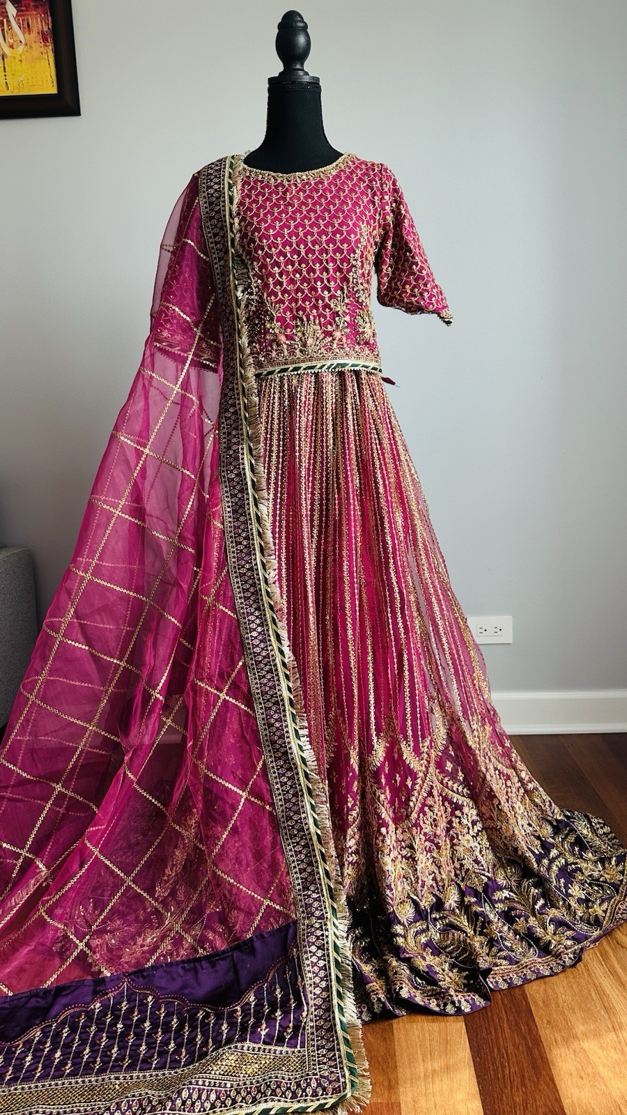 Pink Net sequence and stone work lehnga. #pakistani #lehnga #weddinglehnga