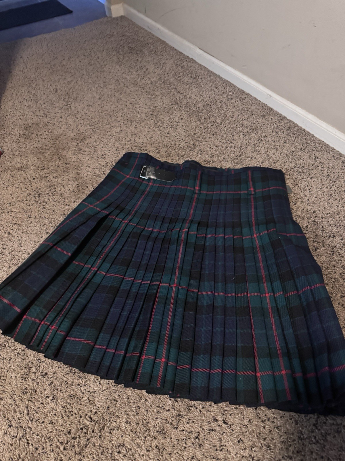 New wool kilt. 8yd