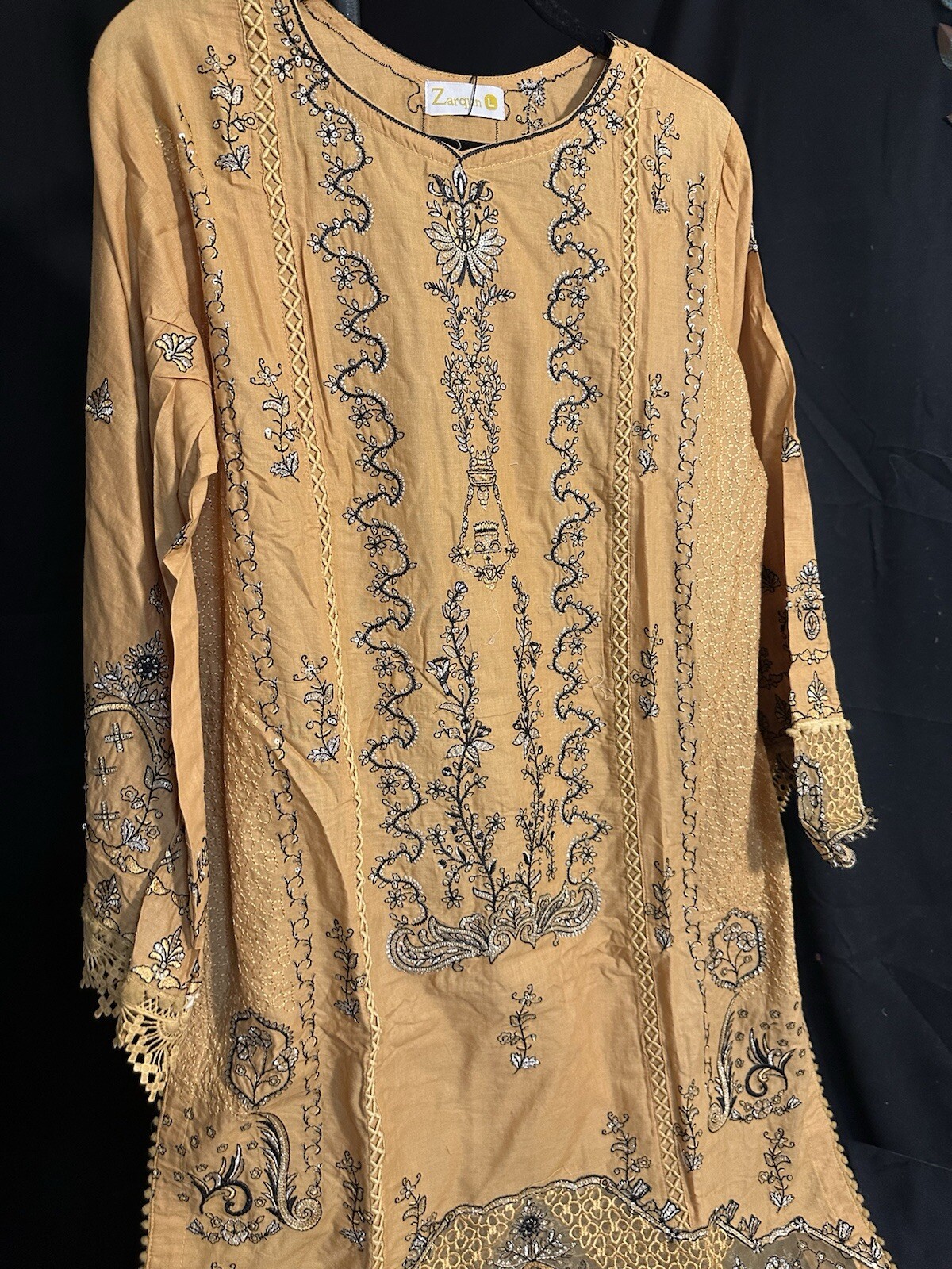 ⭐️ZARQUN BRAND PREMIUM⭐️ – beautiful COTTON EMBROIDERED 3 PC Suit -M – $65