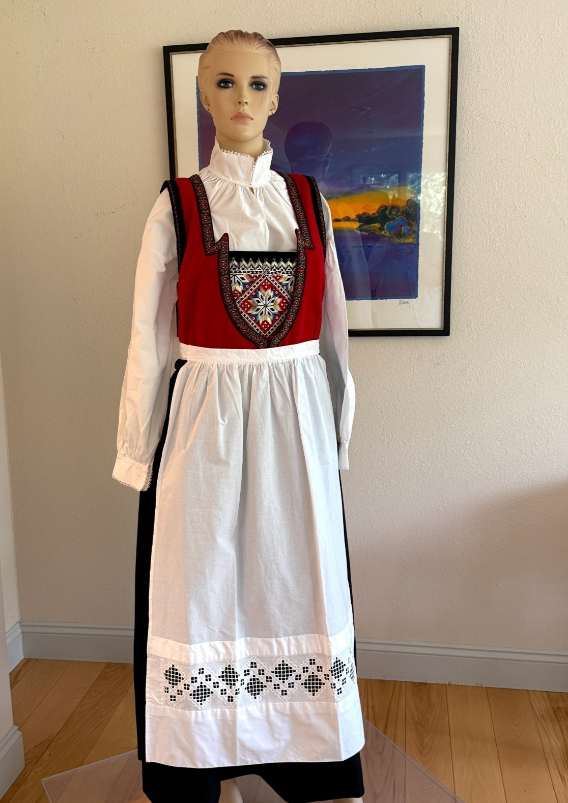 AUTHENTIC L/3XL+ NORWEGIAN HARDANGER BUNAD From Norway. Very fine