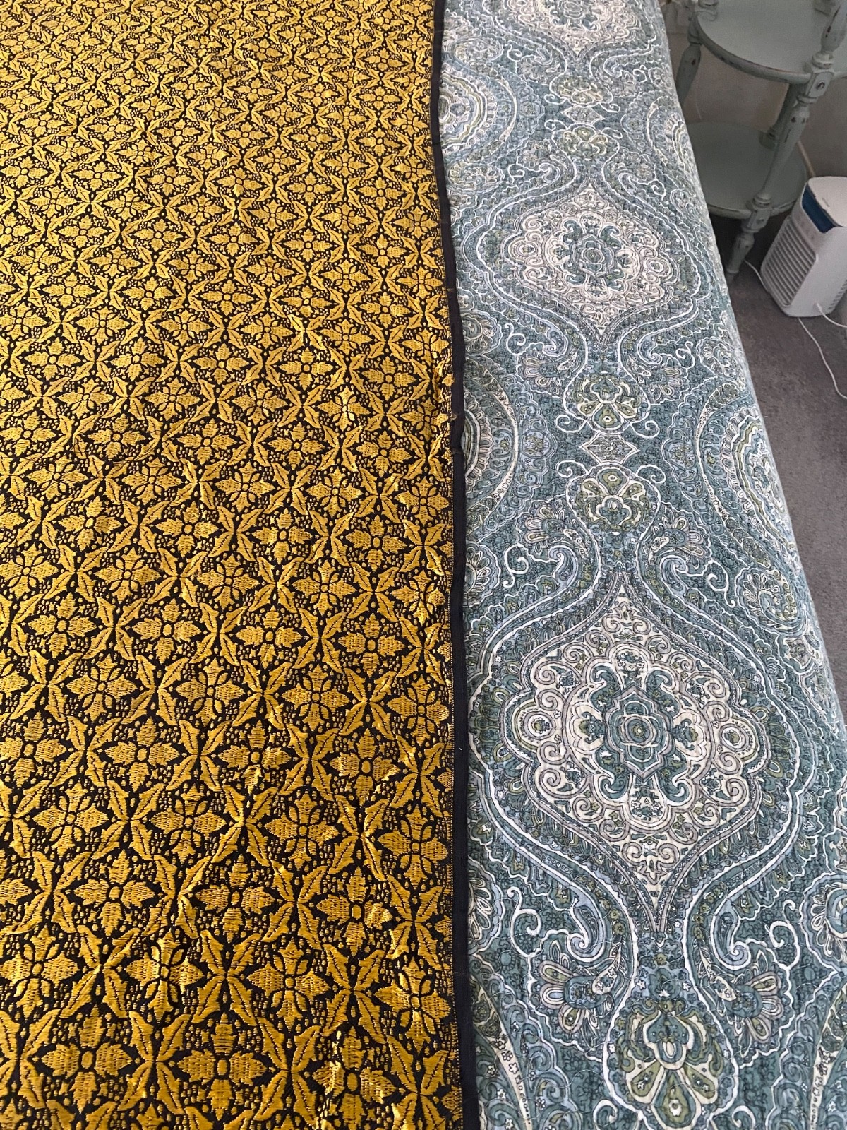 Pashima-style Shawl / Banorasi Brocade saree Gold Black 40 x 78