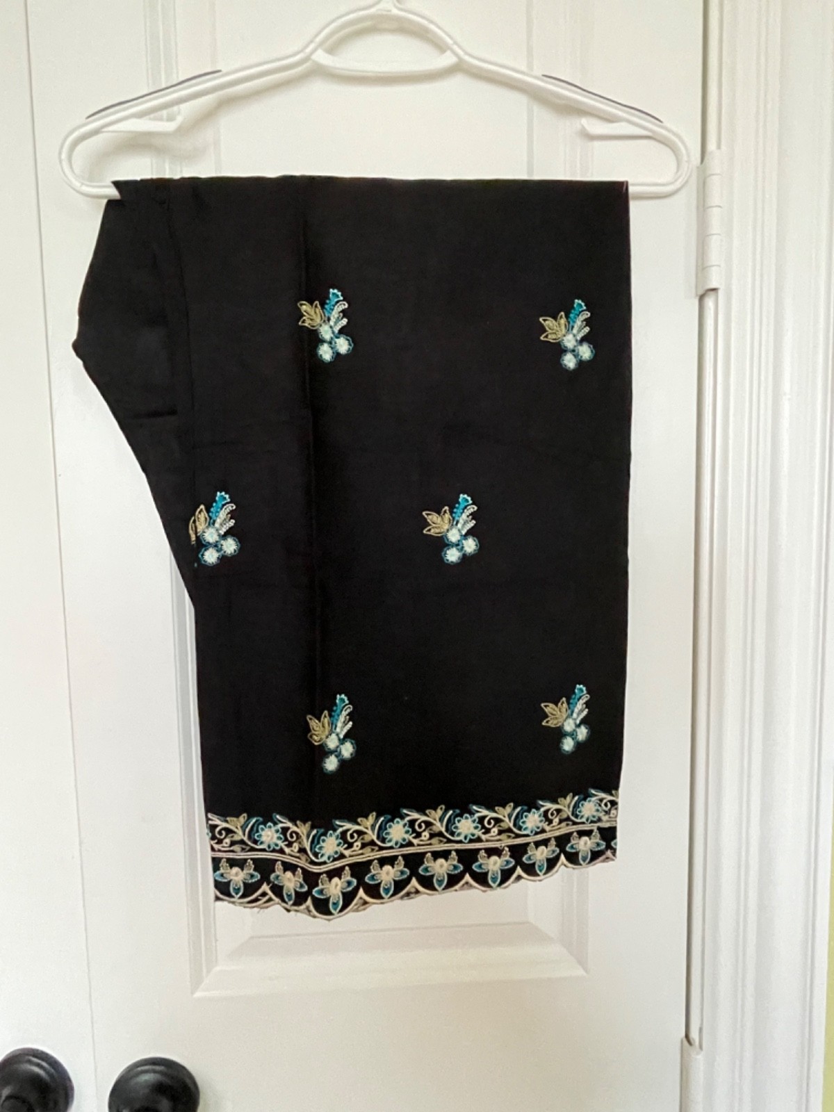 Pakistani 2 Piece Pima Lawn shirt & Trouser Black Embellishment.Brand Heer pret.