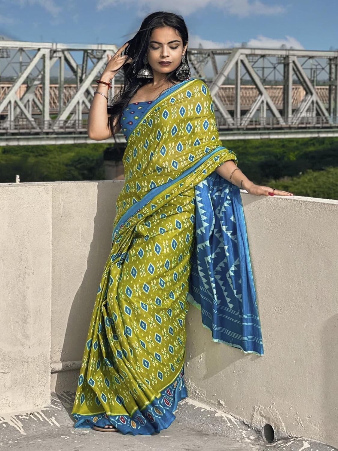 Women’s Cotton Ethnic Motif Printed Saree With Unstitched Blouse Piece