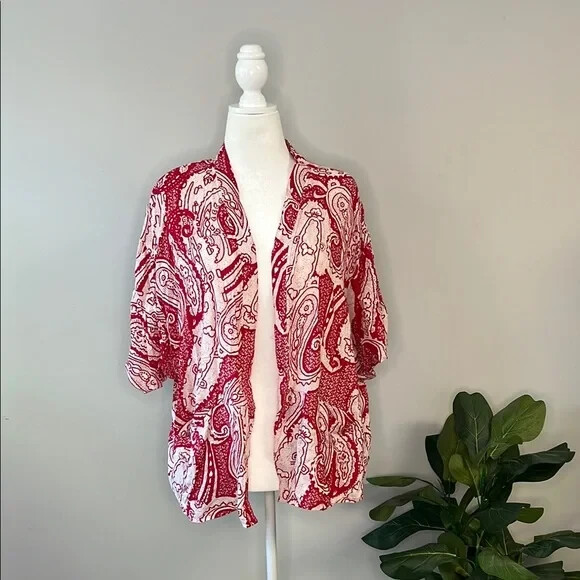 Pre-Loved Red and White Paisley Kimono Cardigan with Pockets (Size S/M)