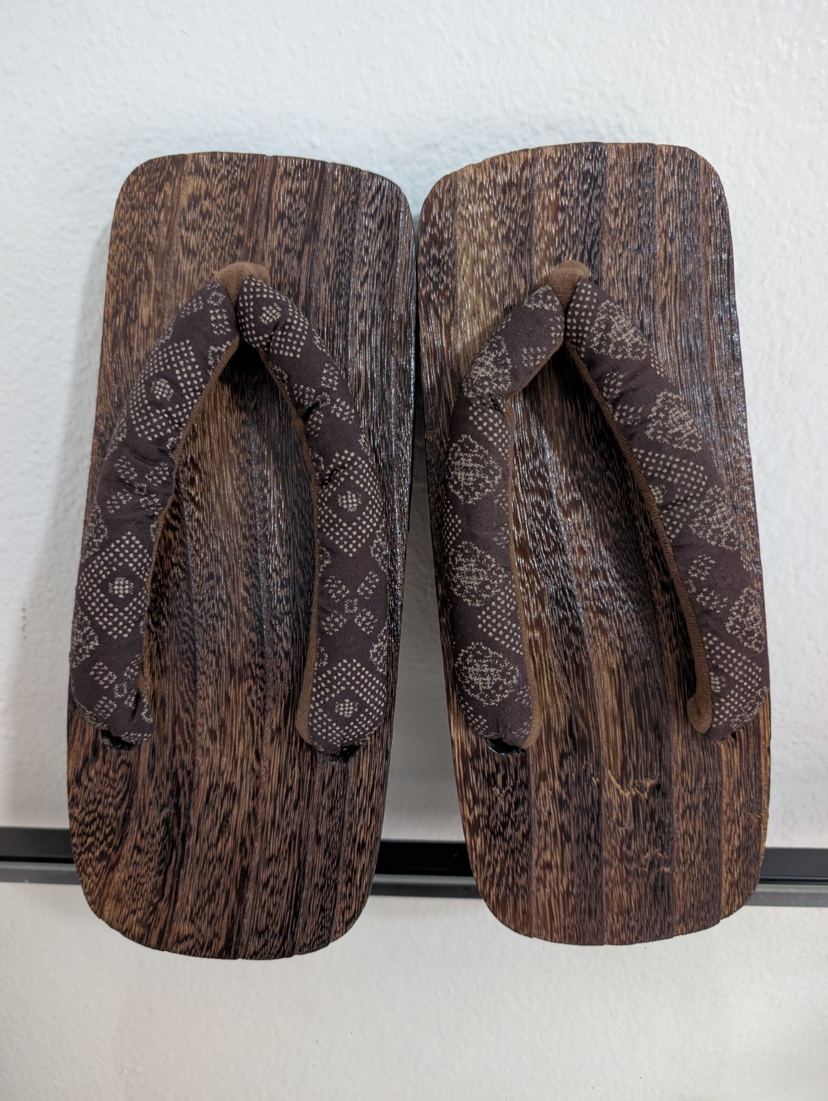 Vintage Auth Wooden Japanese Flip-Flops Clogs Unisex Adult