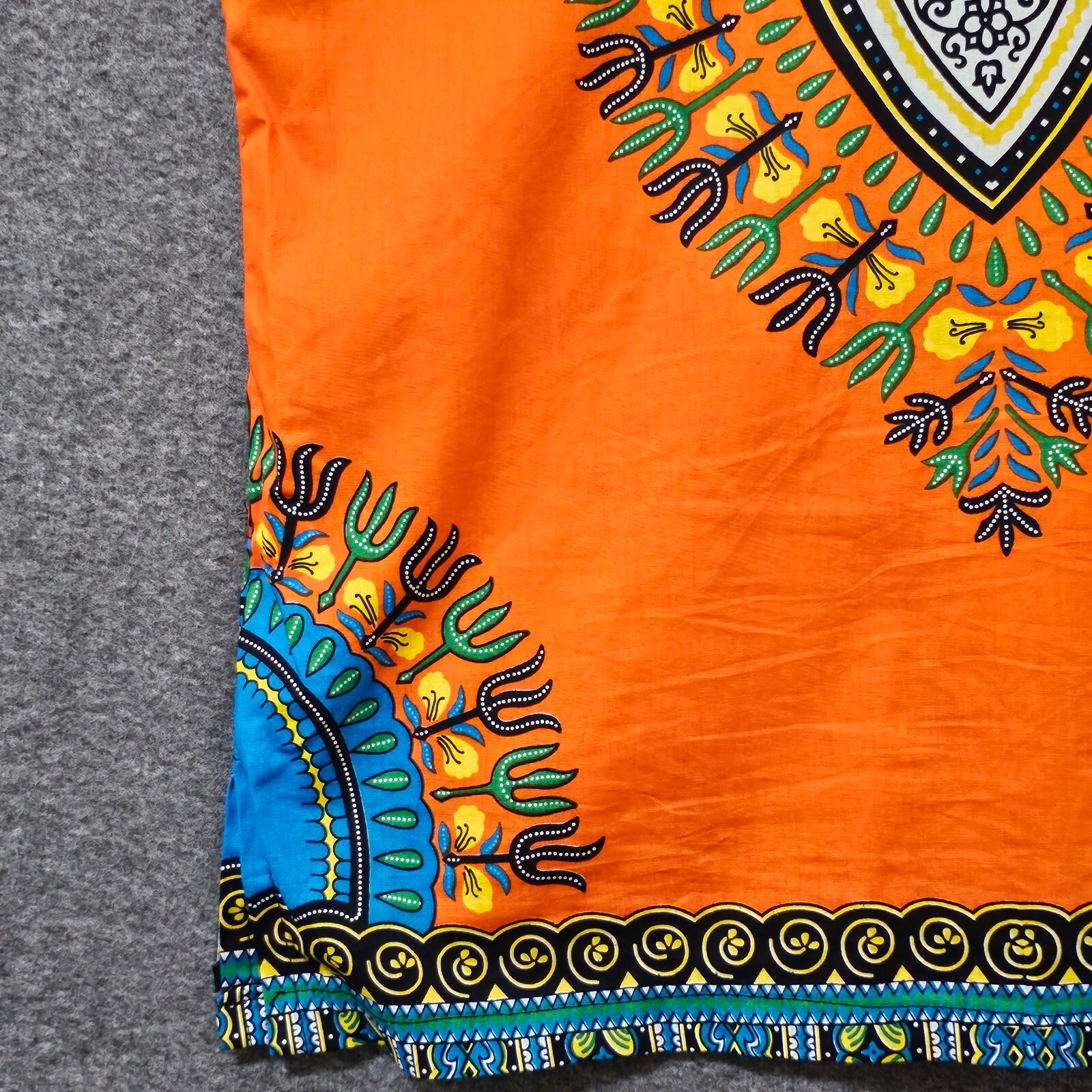 Dashiki Shirt Unisex African Clothing Dashiki Top African Free Size (Men Small?)
