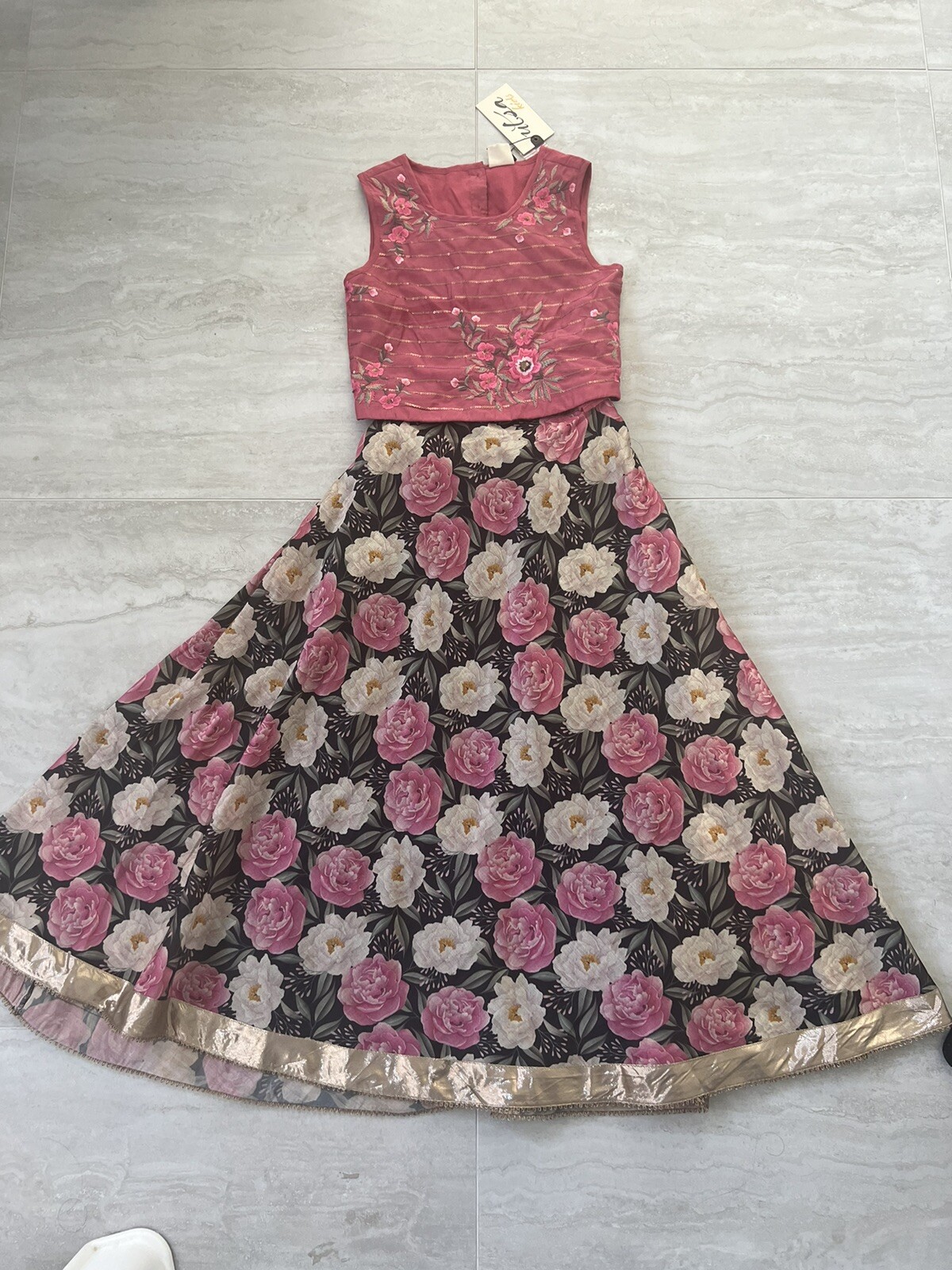 Girls Indian Outfit (11-12 Year Old)/pink& Black Roses/ghagra 70 Cm/choli 76cm