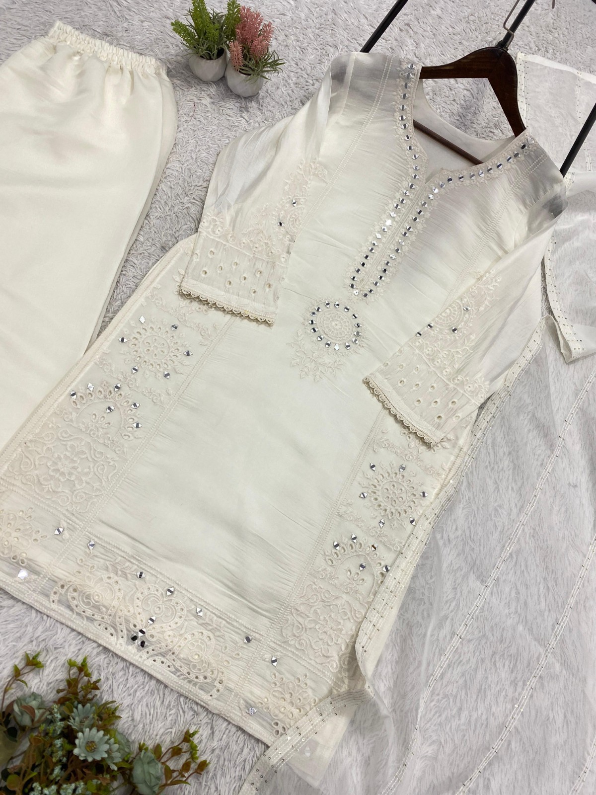 Presenting New Mal Chanderi White Palazzo Suit With Dupatta For Traditional Wear