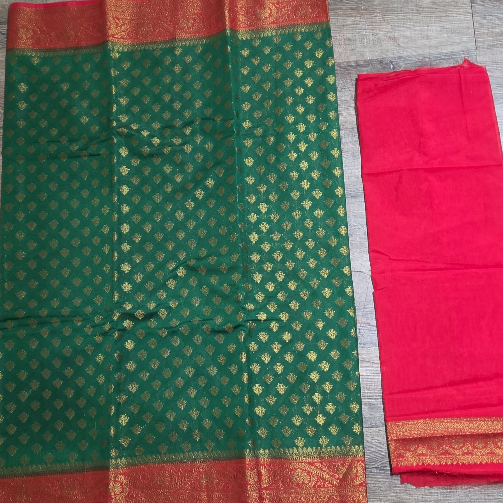 Women’s Green Red Gold Jacquard Silk Blend Saree Sari Unstitched.