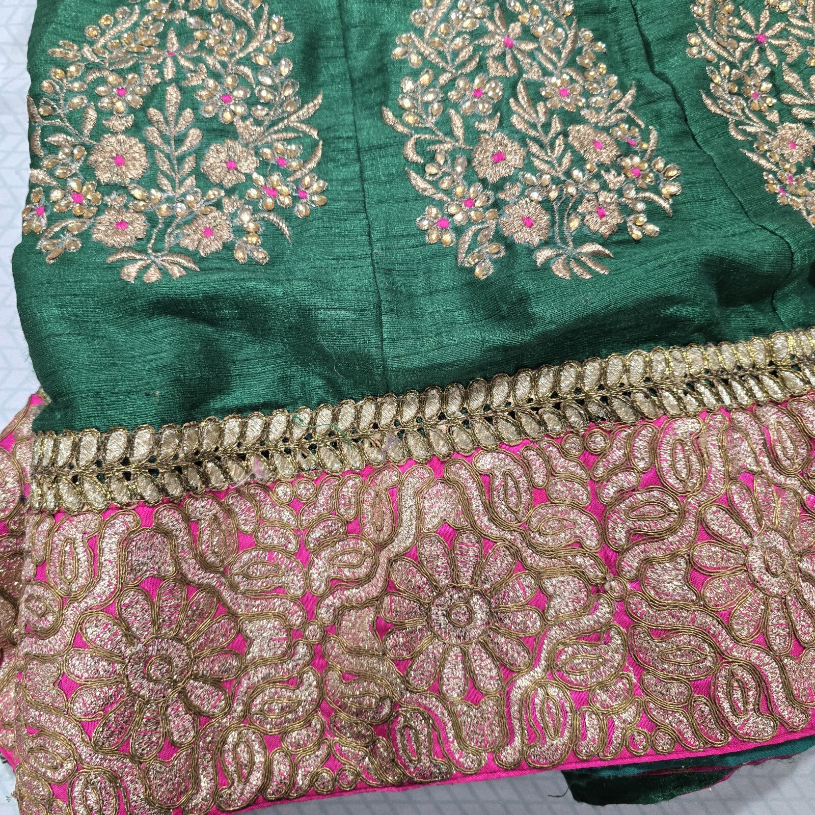 GORGEOUS! 3 PIECE Multi COLORED LENGHA CHOLI- SIZE M