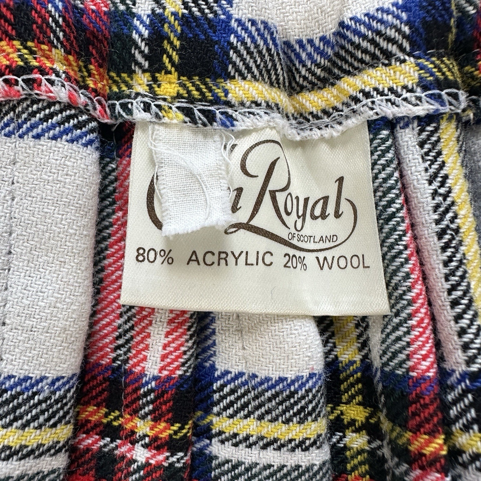 Clan Royal Stewart Tartan Kilt for Kids, 80% Acrylic 20% WoolTartan Sz 9-10 Yr