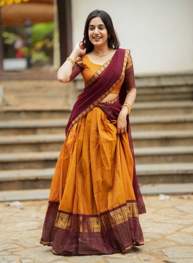 Indian Wedding Party wear Lehenga Choli Beautiful Pakisatni Lehenga Dupatta Set
