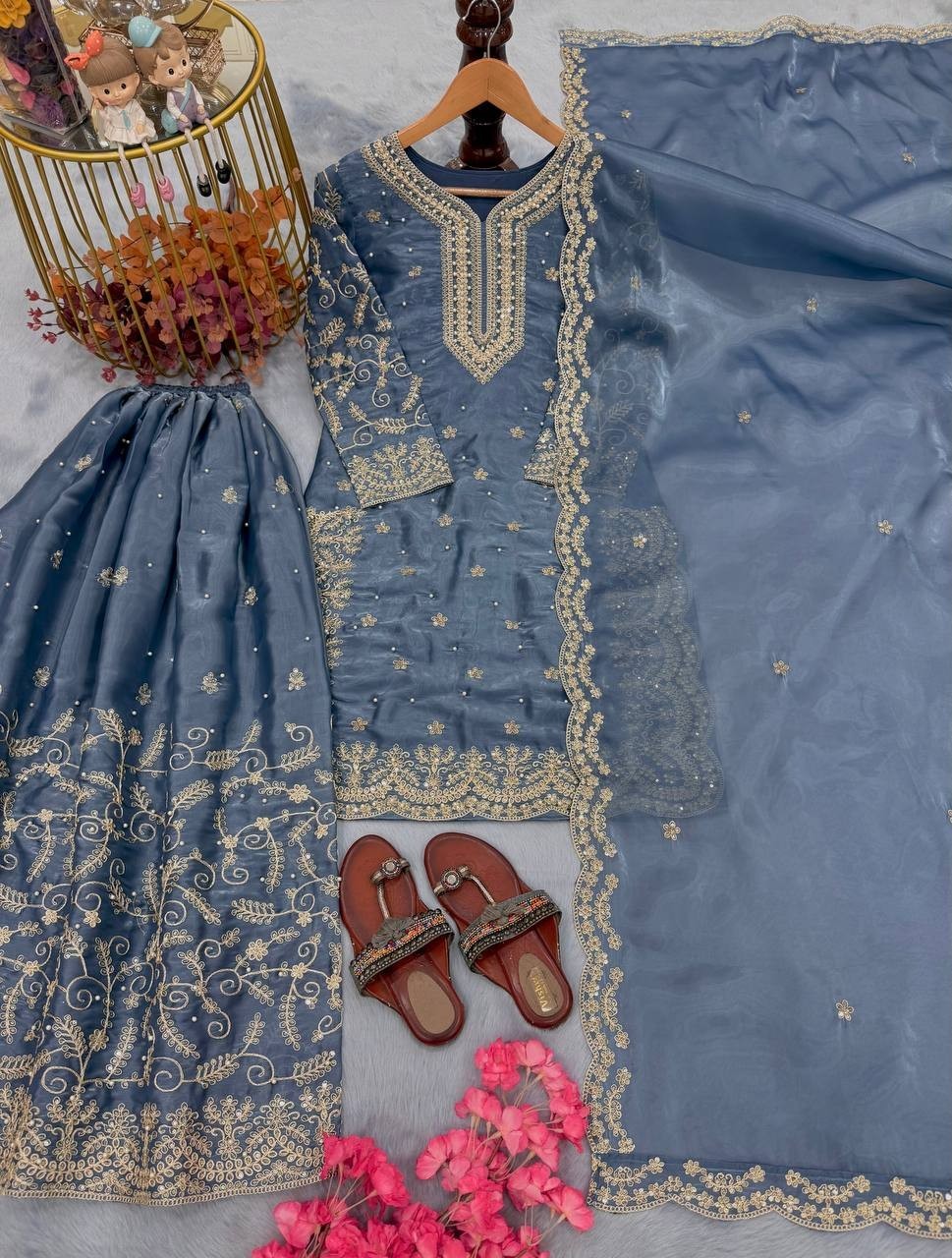 Latest Natural Crap Silk Gray Salwar Kameez With Dupatta For Traditional Wear