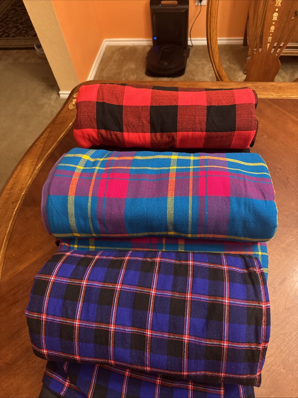 Checked maasai shuka/throw blanket/sarong/picnic blanket/traditional clothing