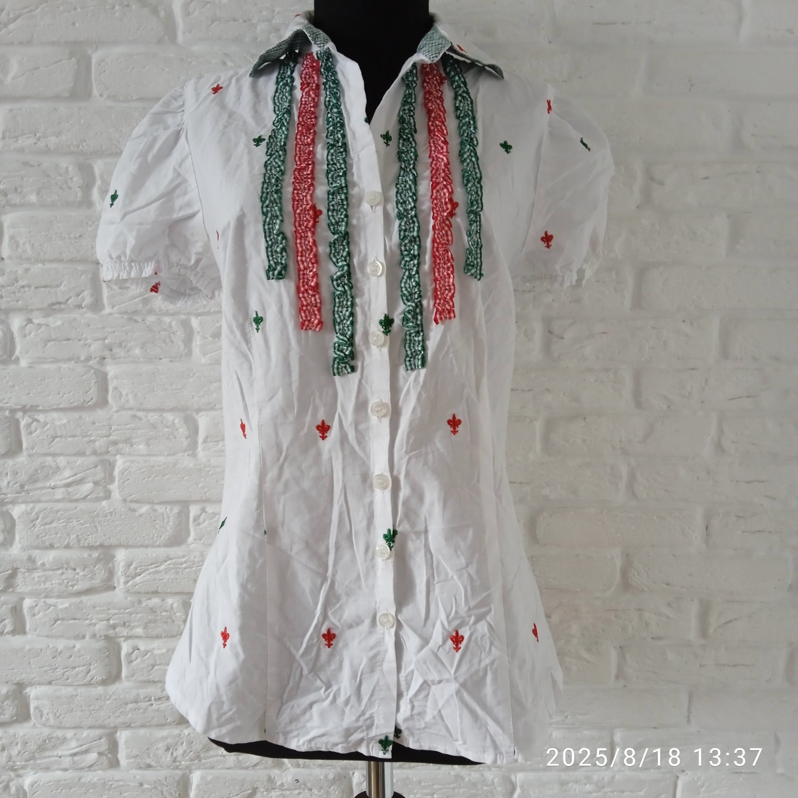 Landhaus Dirndl Oktoberfest White Blouse Size 38-40