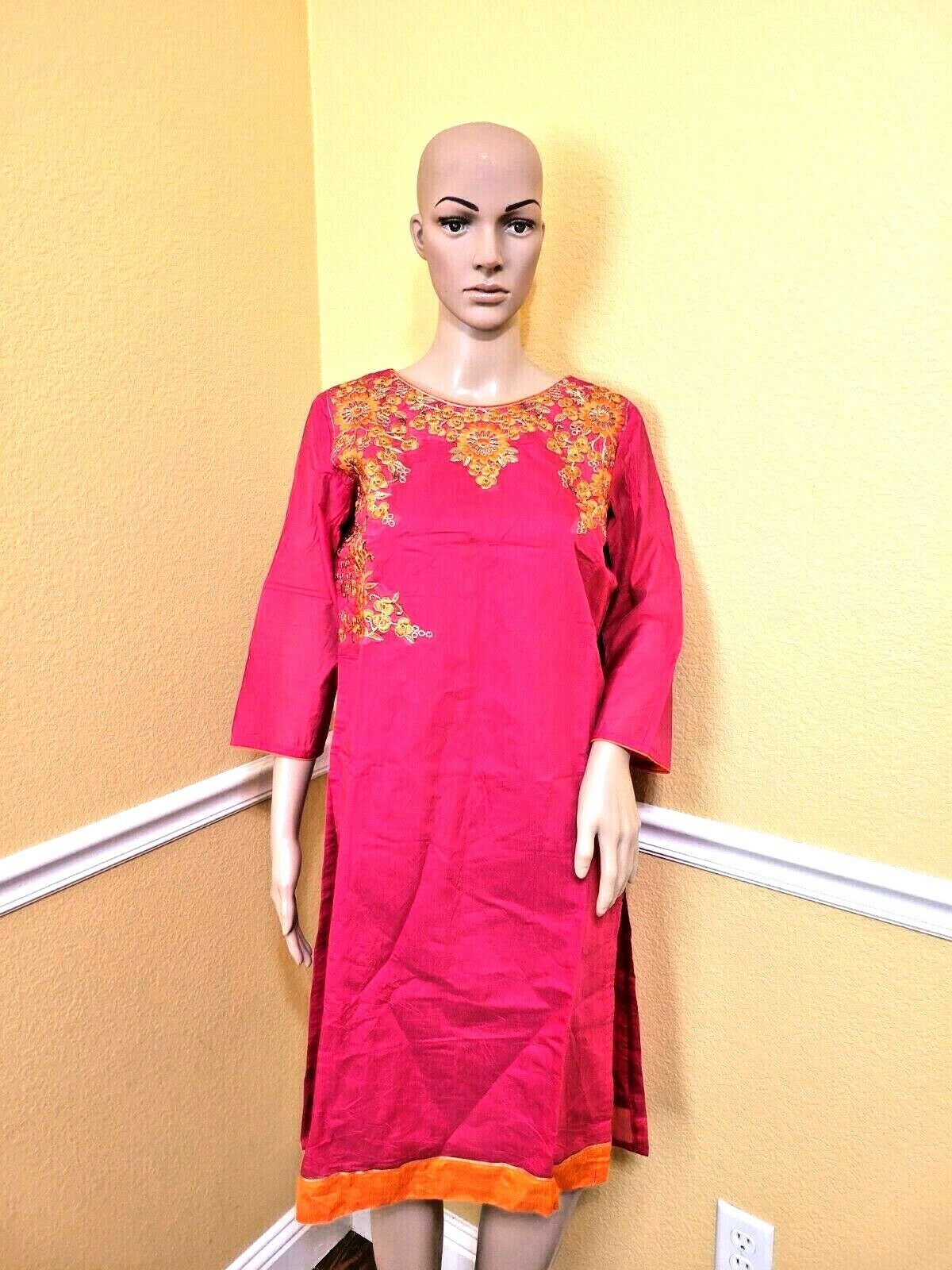 Ready made Chanderi silk churidar salwar kameez embroidery work. Bust 40 inch