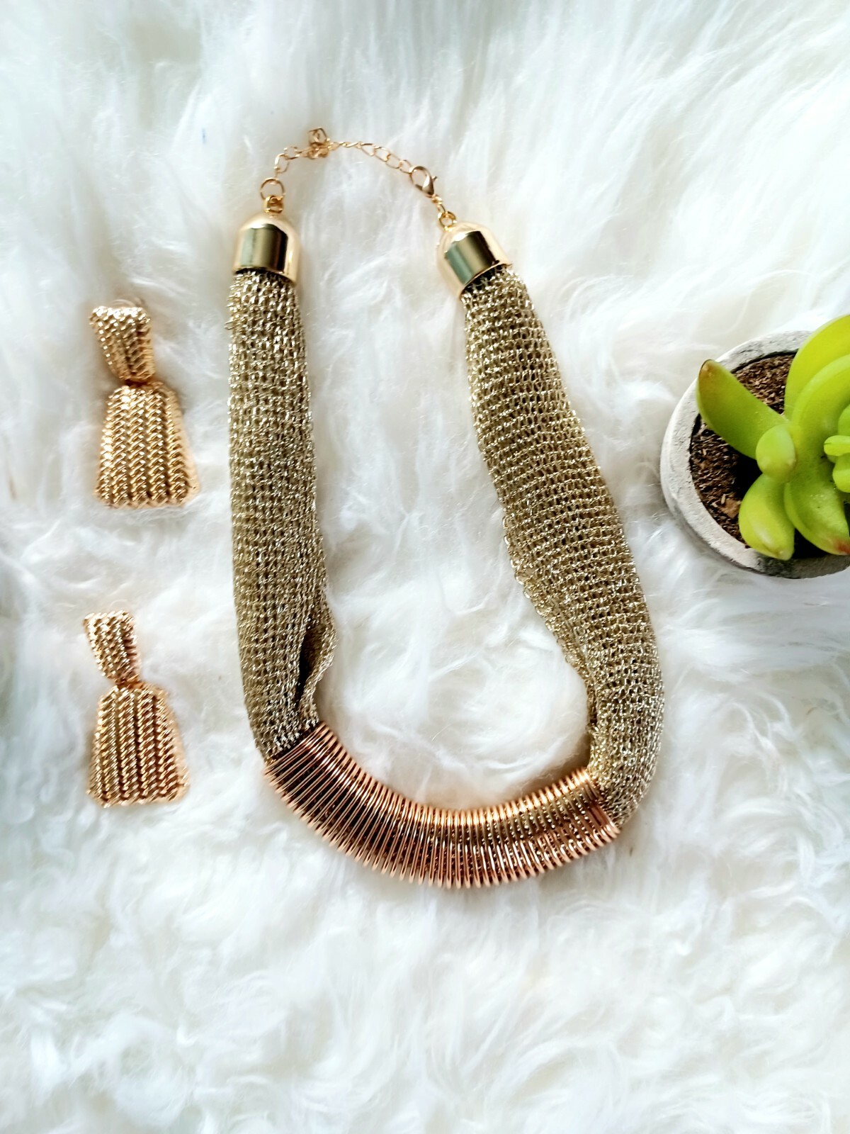 Trendy, versatile gold plated mesh necklace and earrings