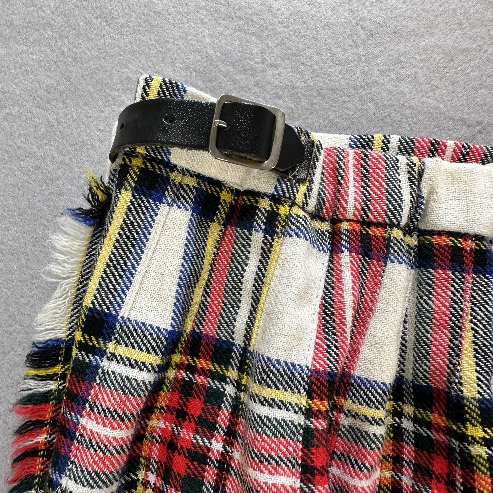 Clan Royal Stewart Tartan Kilt for Kids, 80% Acrylic 20% WoolTartan Sz 9-10 Yr