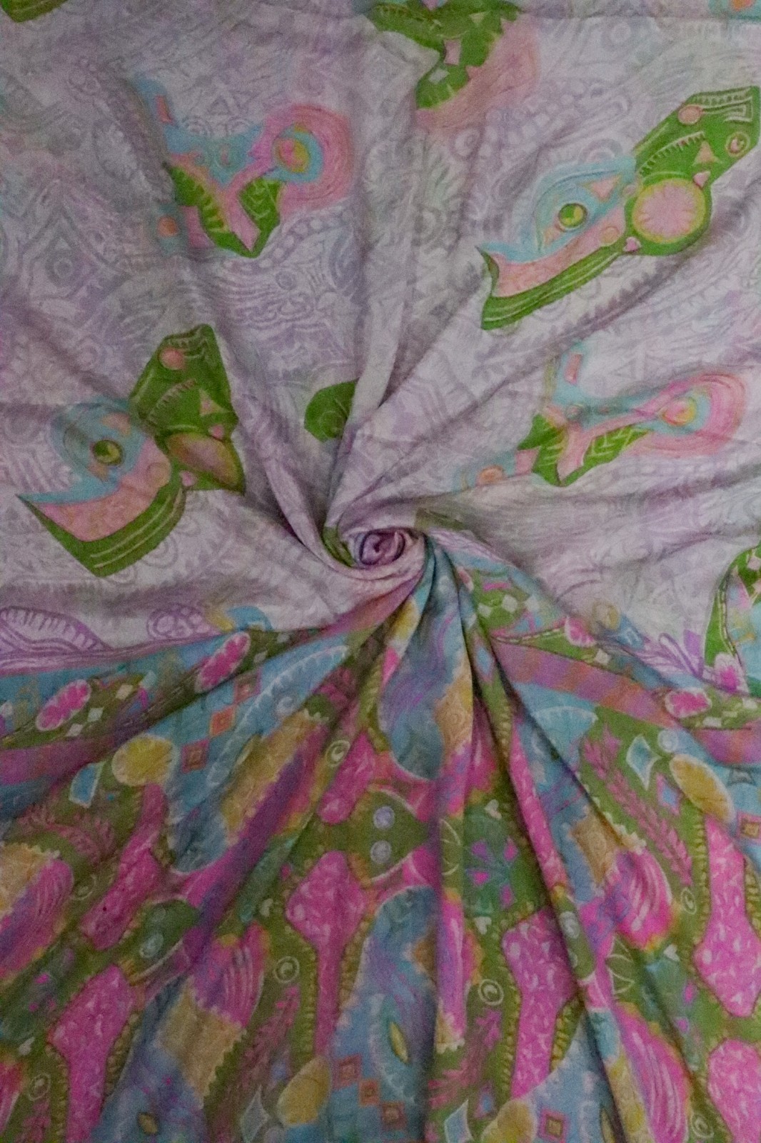 Vintage Chiffon Silk Saree, Lightweight Fabric for DIY & Sewing CS1294