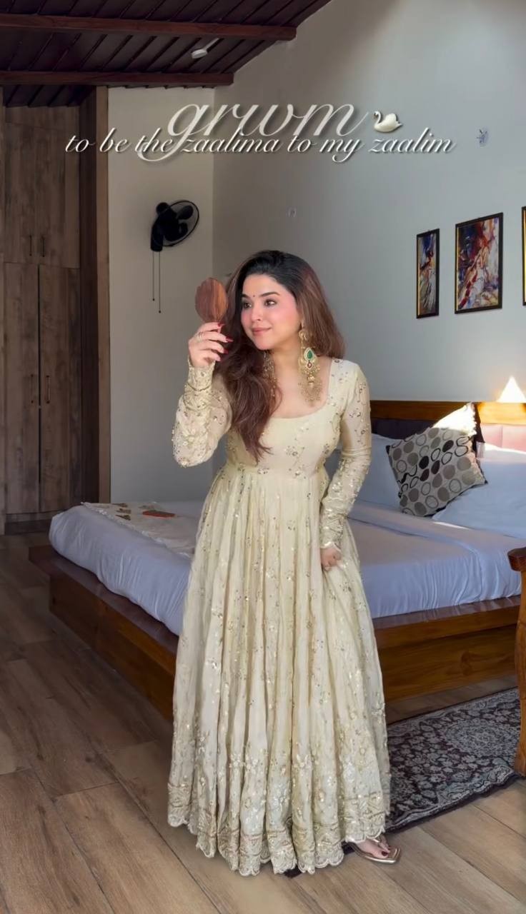 Exclusive Look Crunchy Silk Cream Gown Bottom With Dupatta For Reception