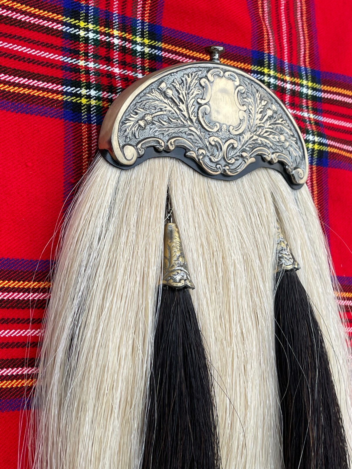 Scottish White Antique Horse Hair Sporran 2 Black Tassels Bagpiper Kilt Sporran