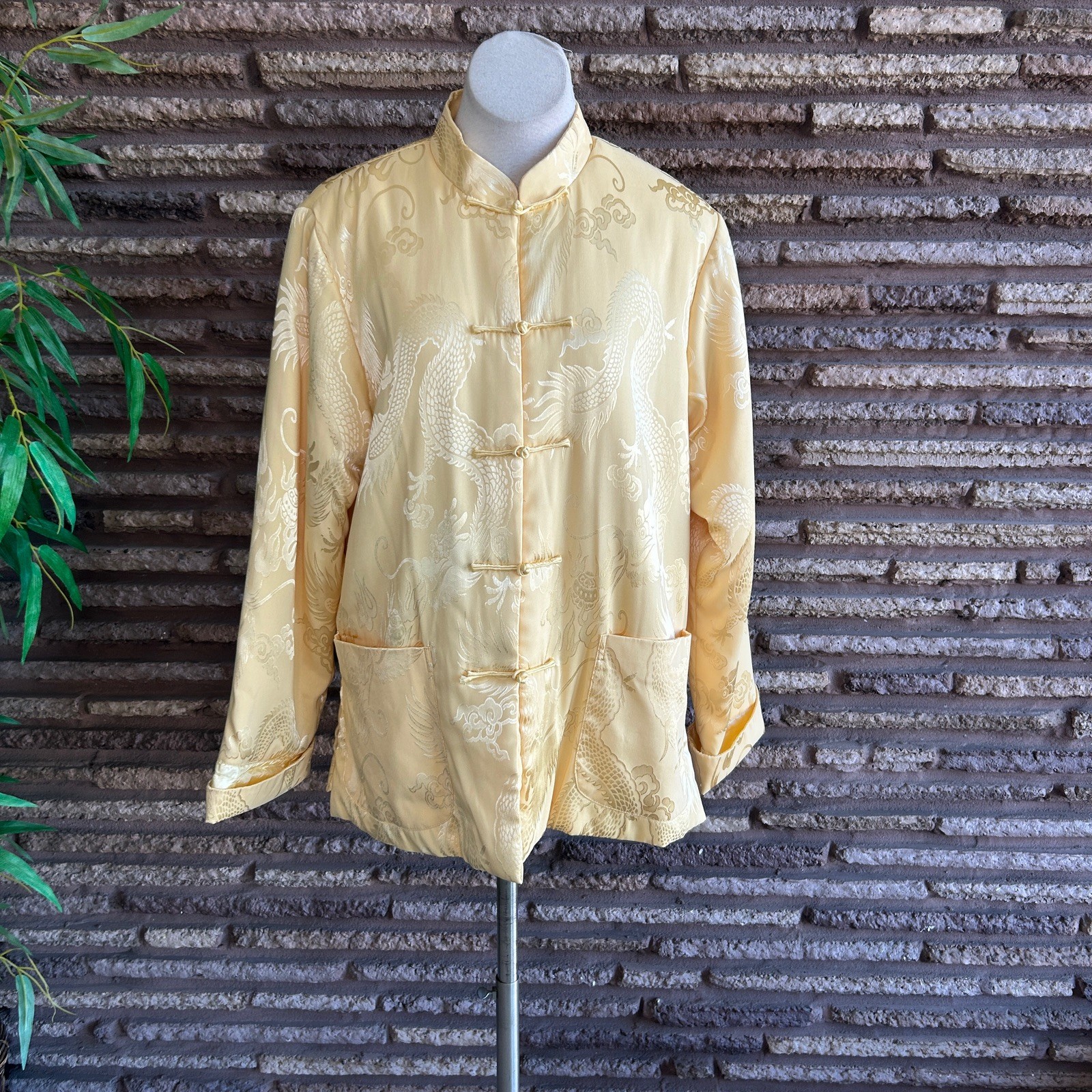 Men’s Yellow Chinese Colorful Tang Dragon Puffy Jacket Size XL