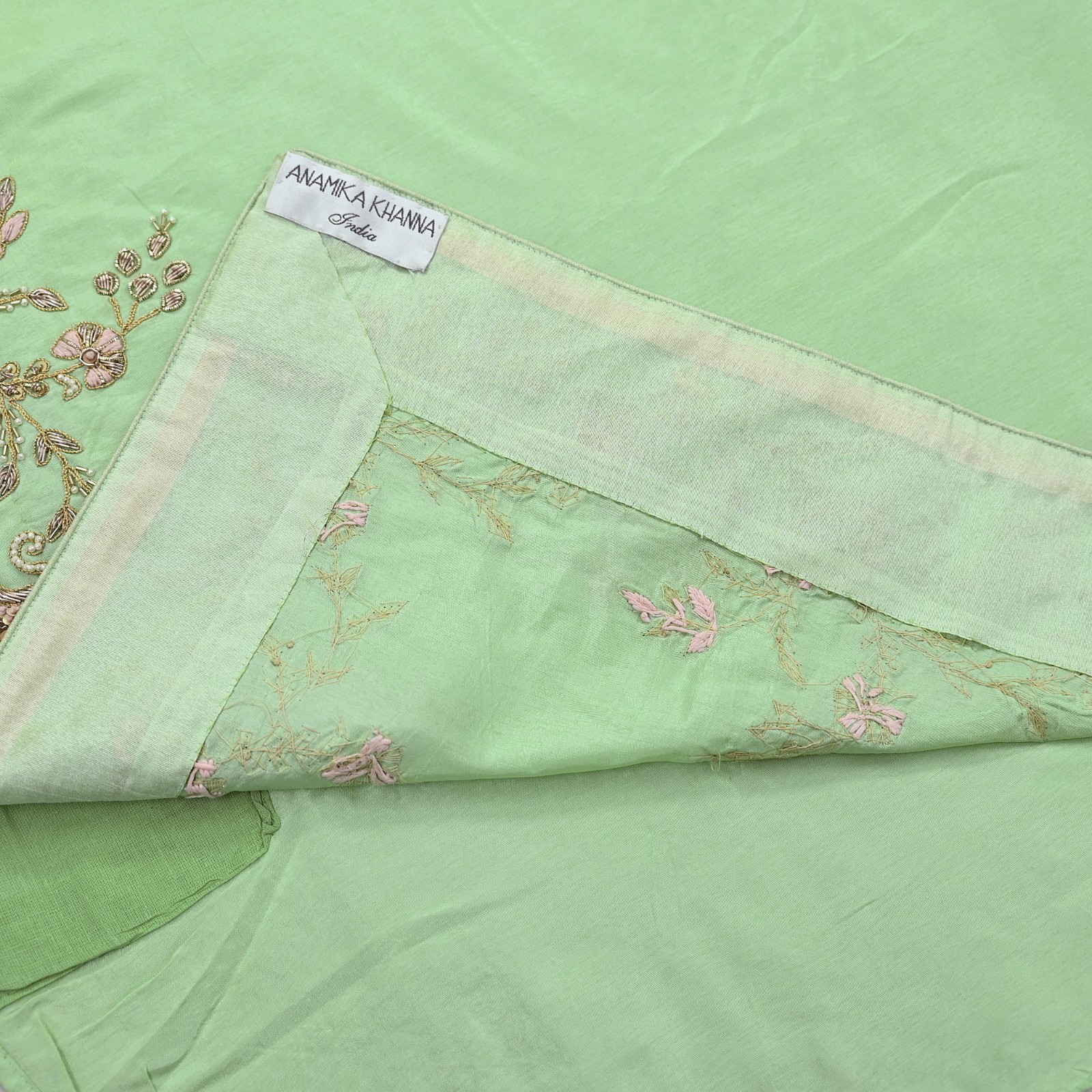 Pre-owned Sari Green Pure Chanderi Silk Hand Embroidered Anamika Khanna saree