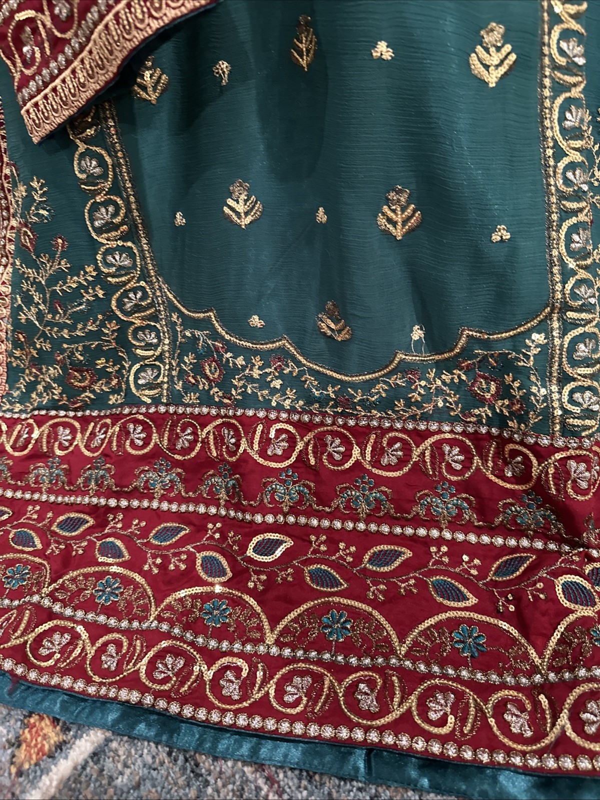 Indian Pakistani Chiffon Salwar Kameez Size L Back And Front Neck Embroidery