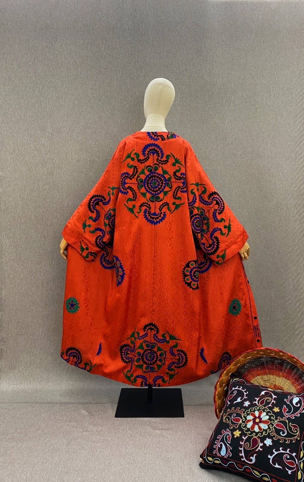 Vintage Uzbek Suzani Chapan Robe Jacket Embroidered OOAK Boho Ethnic Coat Kimono