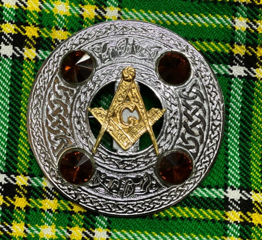 Scottish Kilt Fly Plaid Brooch Masonic Gold Finish Badge In 4 Maroon Stones