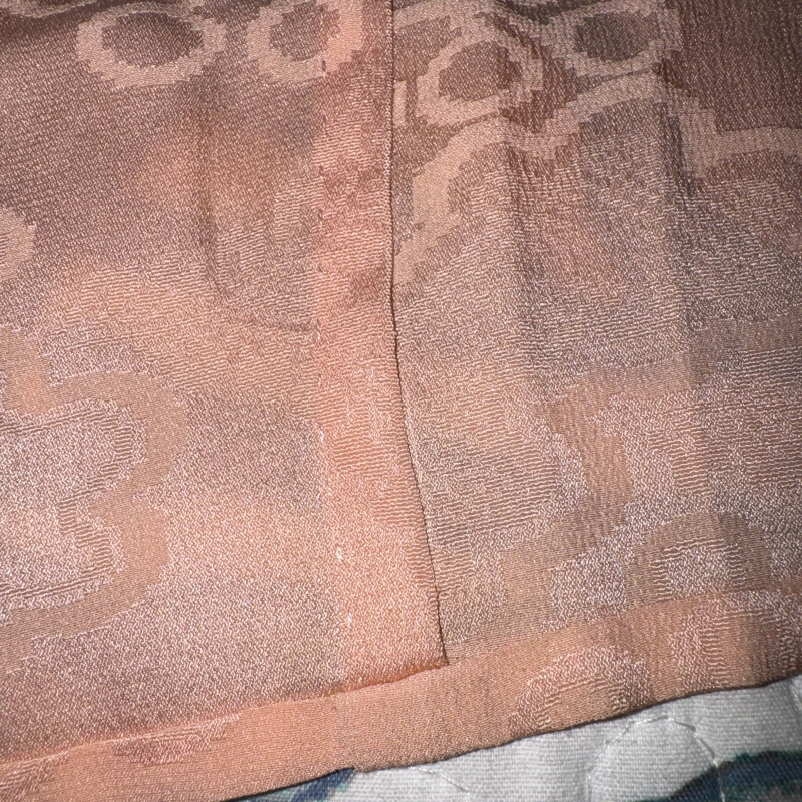 VINTAGE Kimono / Yukata SILK, peach floral design, lightweight ROBE