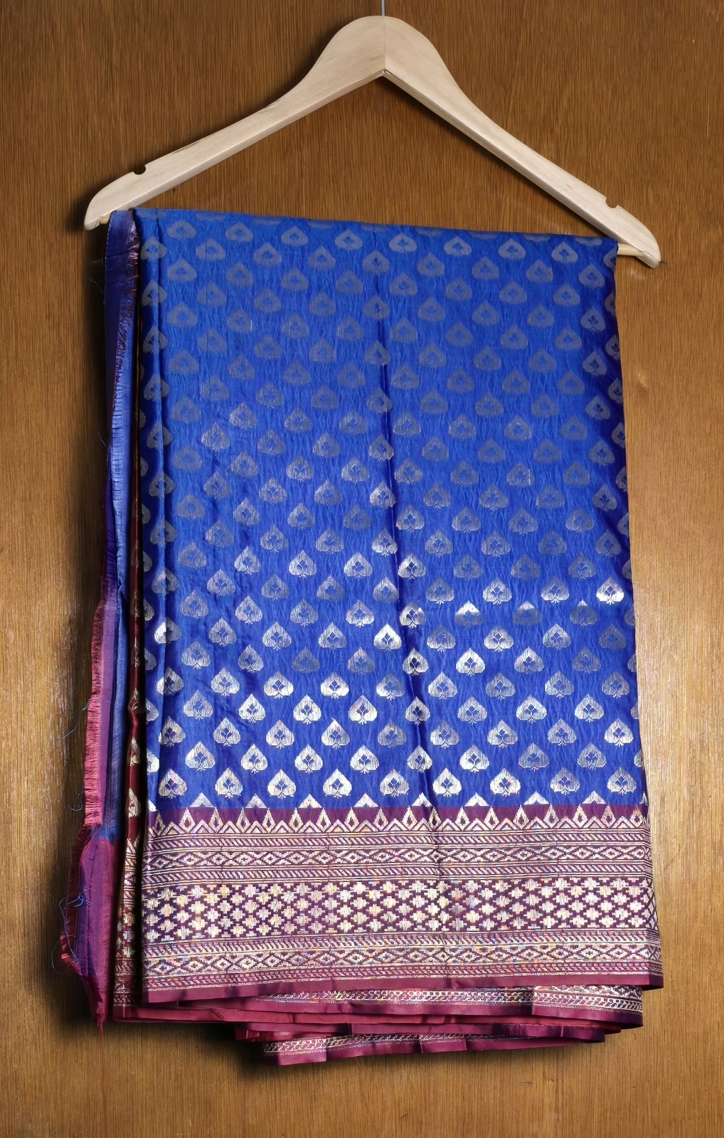 Blue red gold saree silk blend | border traditional | Banarasi | women free size