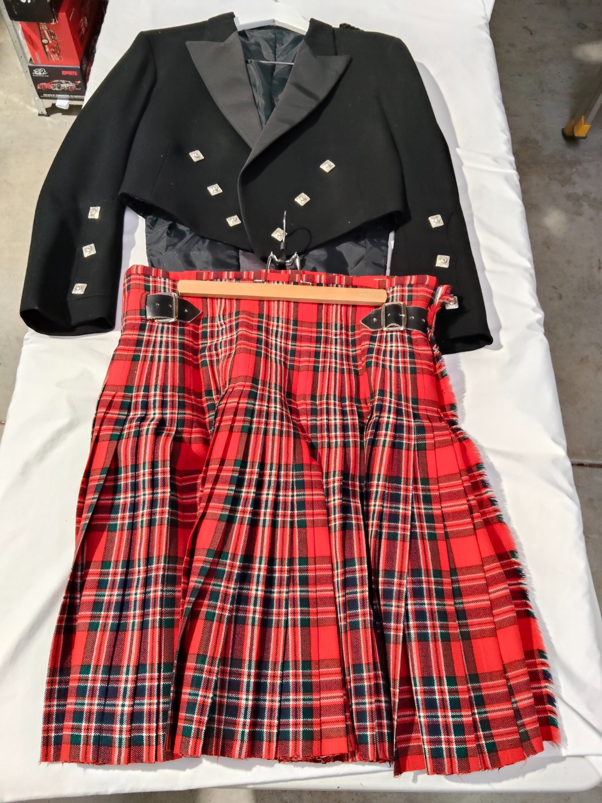 Genuine Scottish Kilt & Dress Jacket by Lawries Glasgow – Quality – Fine Cond