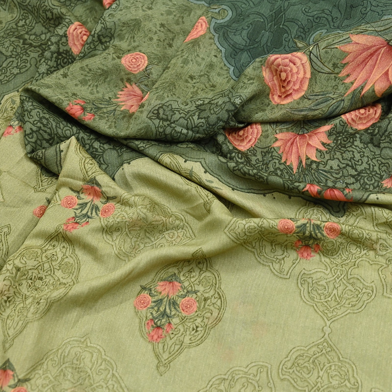 Indian Vintage Sari Green Blend Silk Woven Digital Printed Saree Craft Fabric 5y